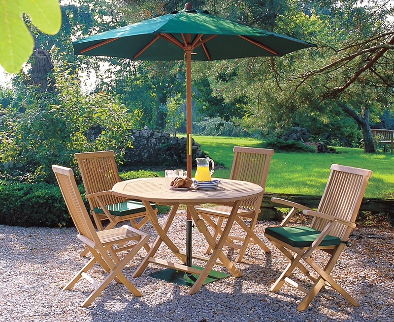 Lymington 4 Seater Round 1.2m Folding Dining Set with Newhaven Chairs
